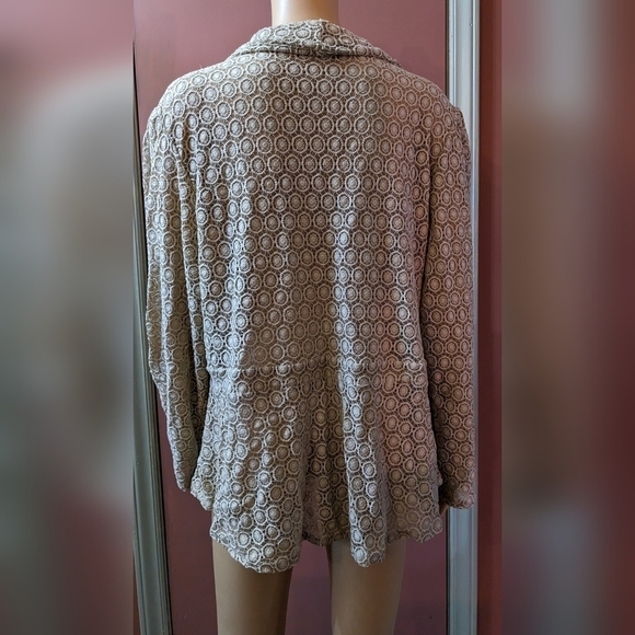 Pre-owned Cato women's size 18/20W long sleeve covering sweater, TF - Picture 3 of 3